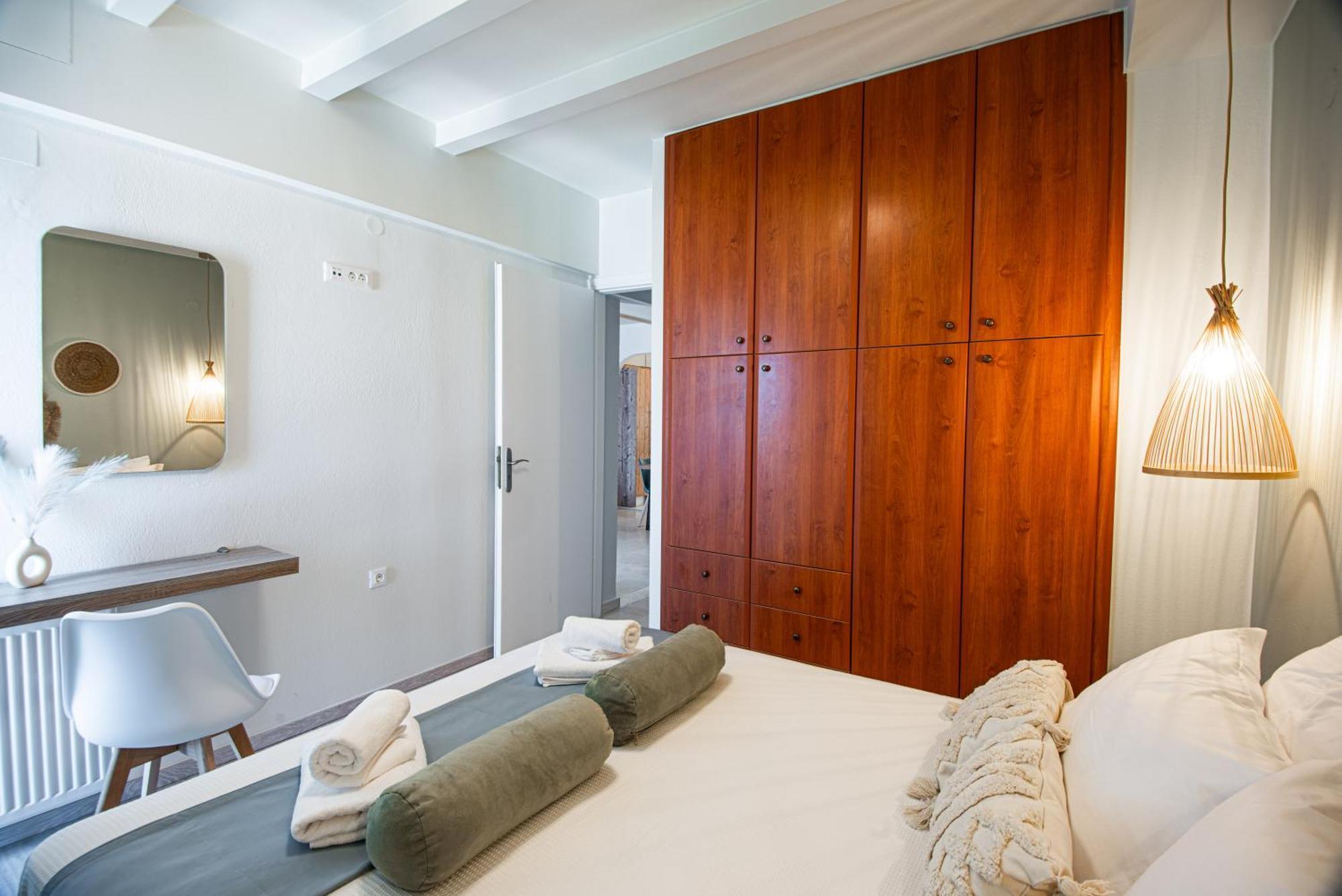 City Centre With Sea View Apartment อายิโอสนิโกลาโอส ภายนอก รูปภาพ
