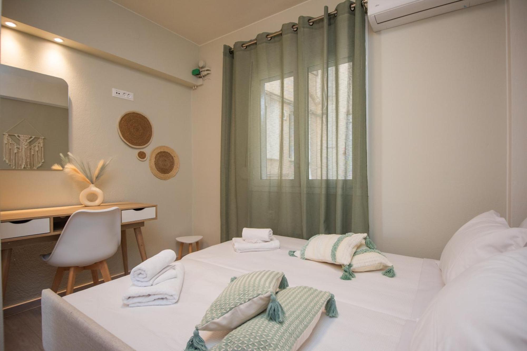 City Centre With Sea View Apartment อายิโอสนิโกลาโอส ภายนอก รูปภาพ
